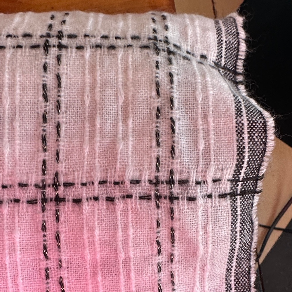 NWT Ann Taylor Black/White Checkered Scarf - Picture 6 of 6